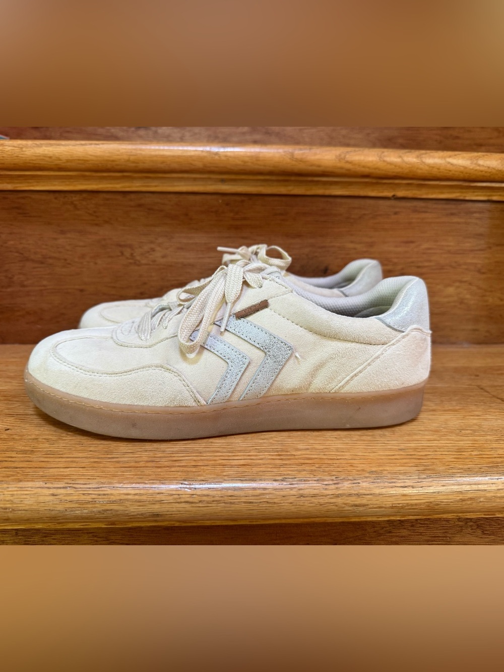 Dr. Scholl's Cream and Light Blue Women's Sneakers